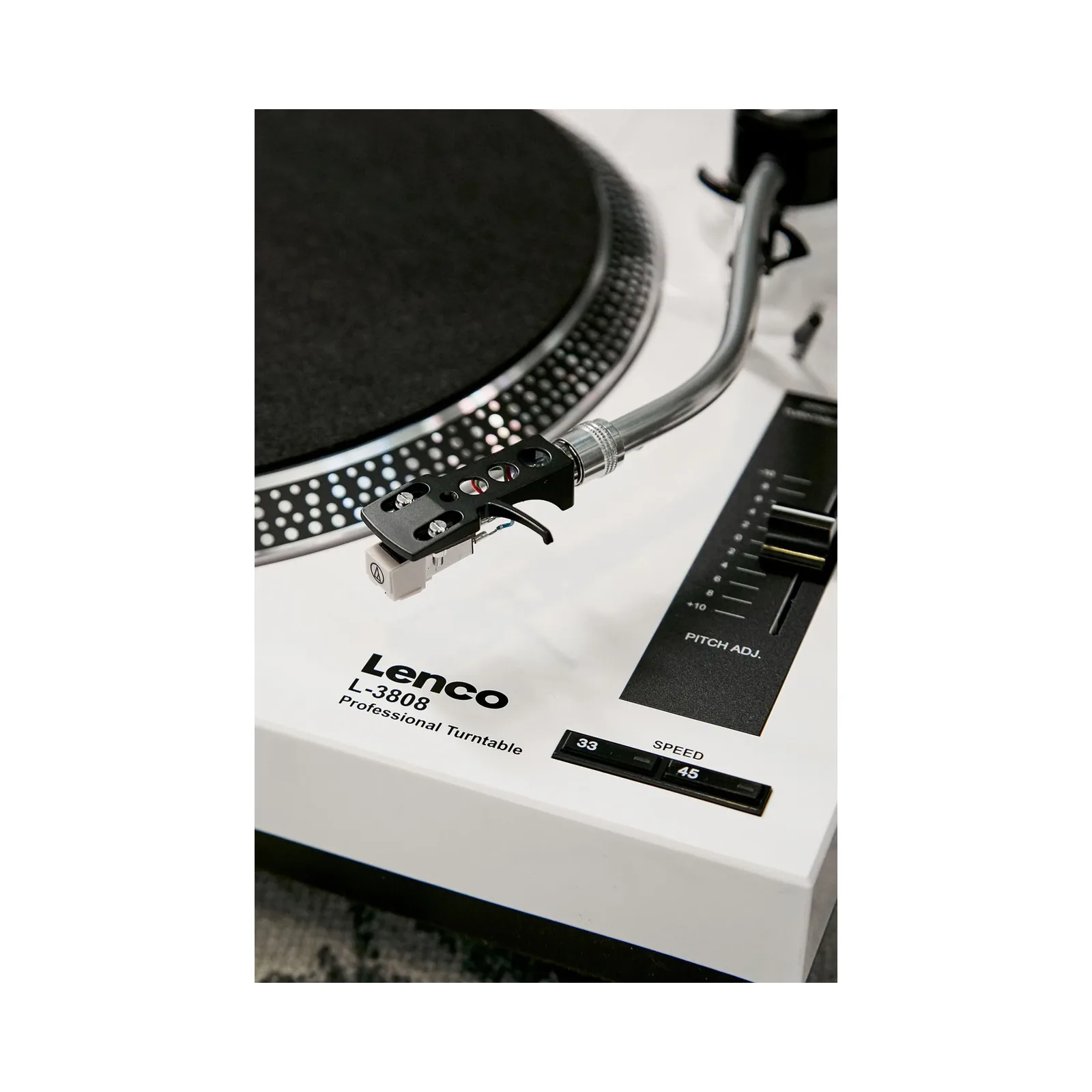 L-3808 WHITE